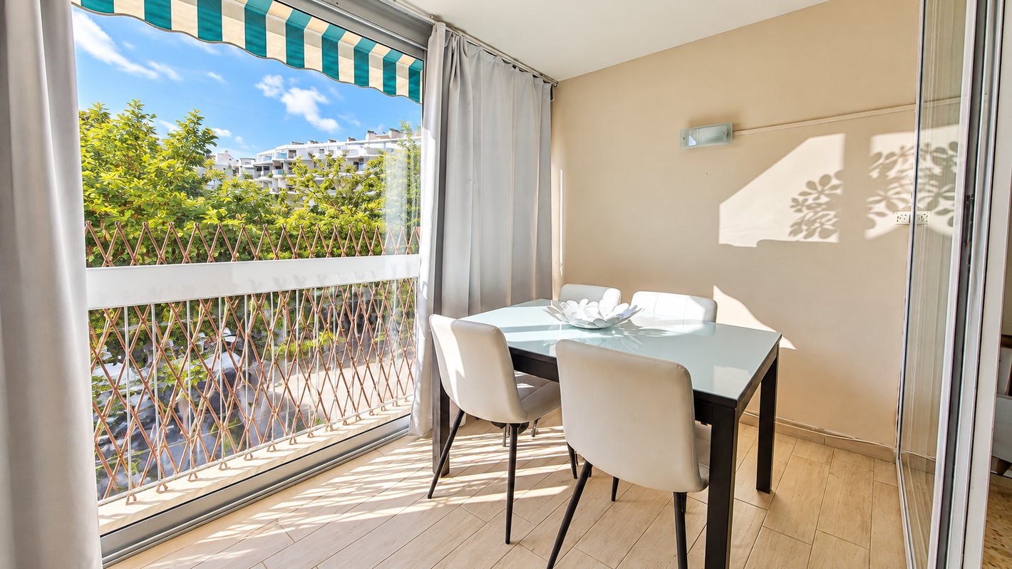 Appartement à vendre, 1m², Antibes