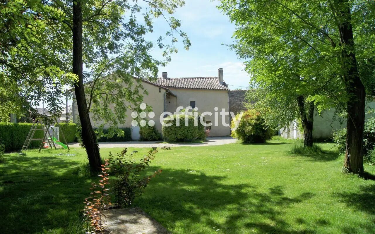 Maison à vendre, 162m², Saint-Pierre-d'Exideuil