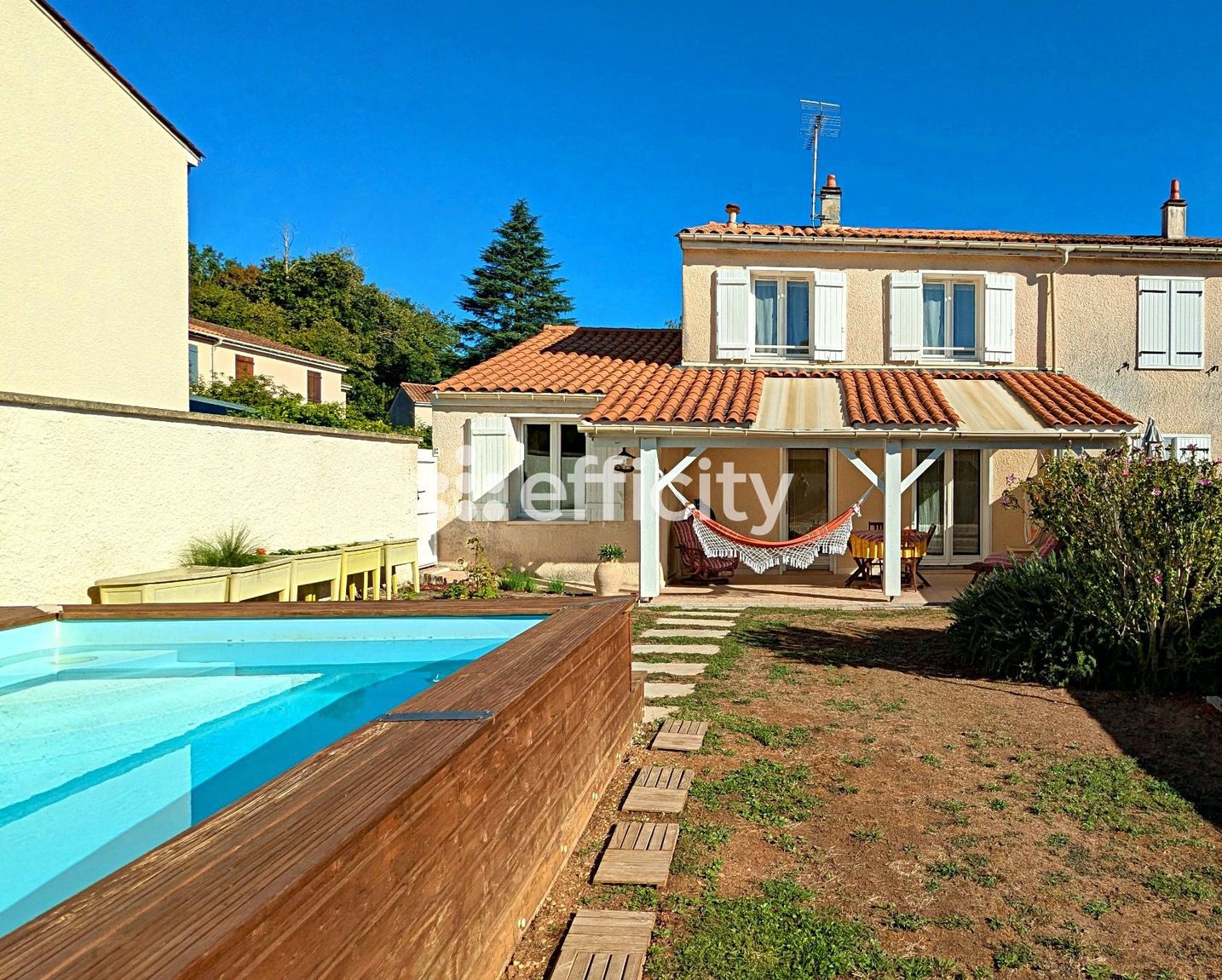 Maison à vendre, 5m², Saint-Yrieix-sur-Charente