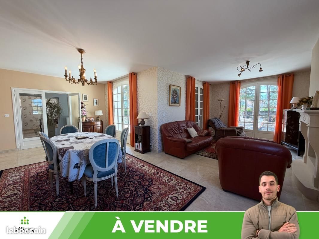 Maison à vendre, 216m², Vivonne