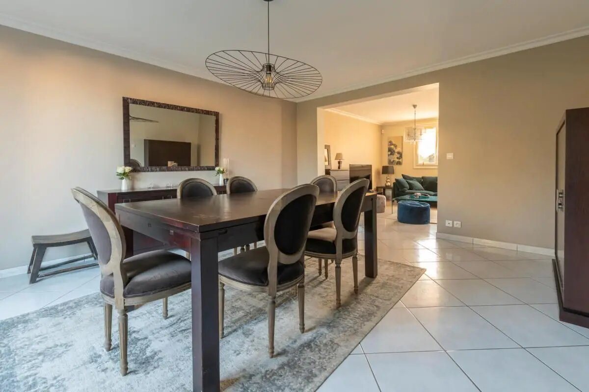 Maison à vendre, 202m², Saint-Pavace