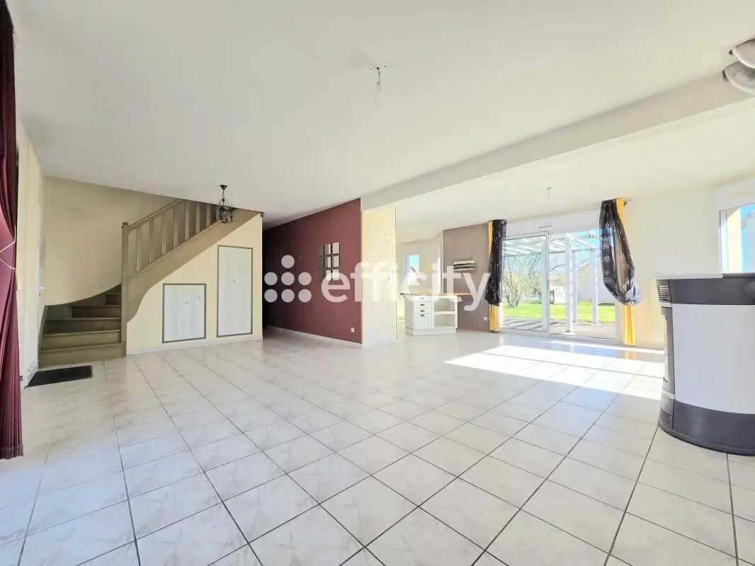 Maison à vendre, 143m², Courtillers
