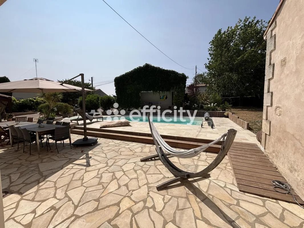 Maison à vendre, 243m², Fontenay-le-Comte