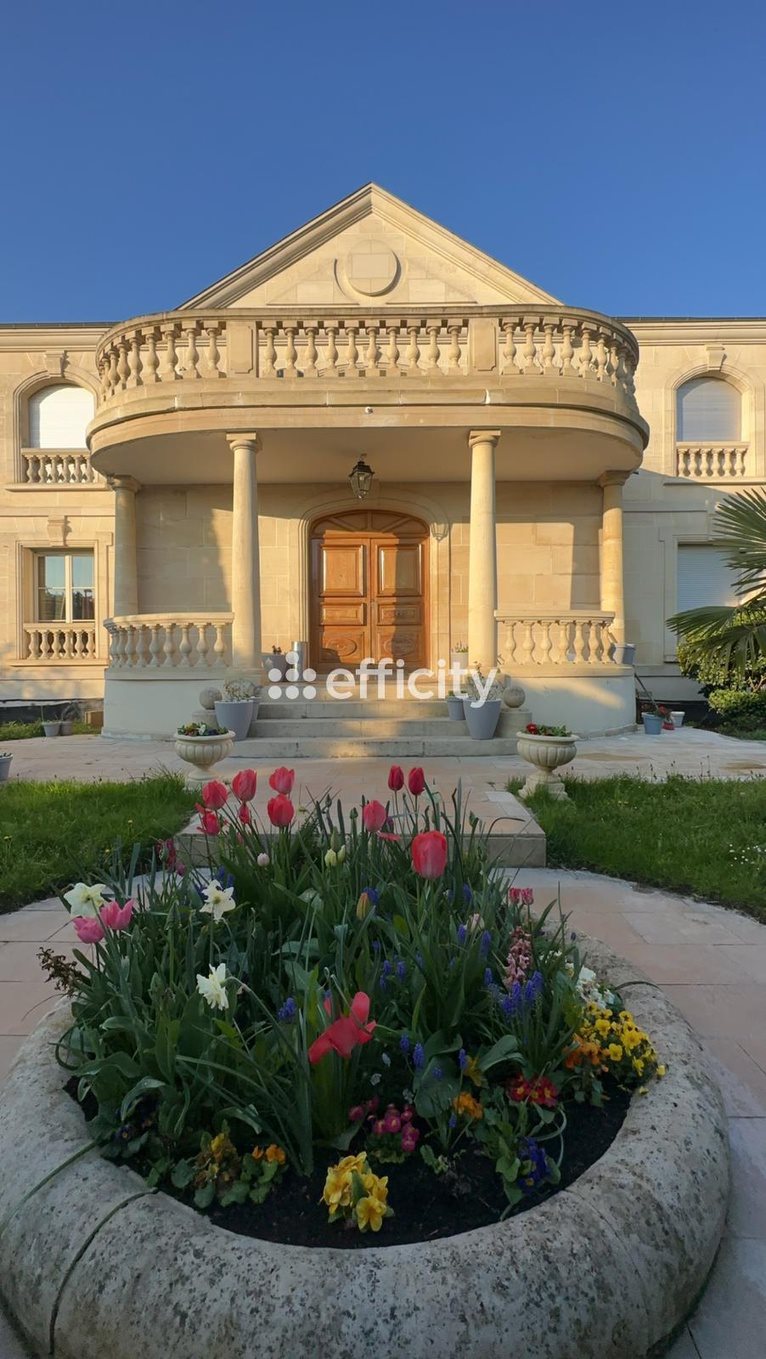Maison à vendre, 570m², Bougival