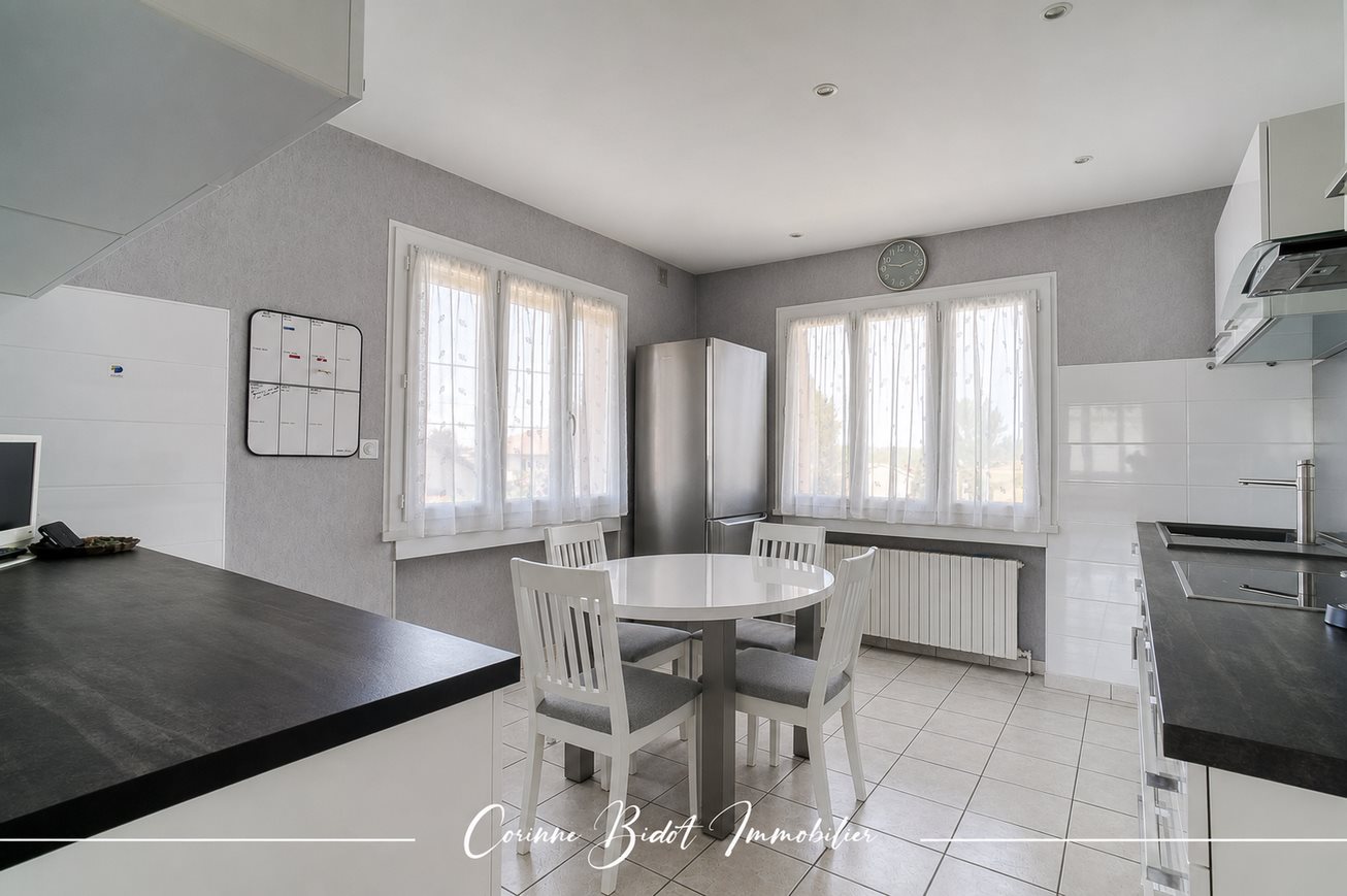 Maison à vendre, 192m², Saint-Pierre-de-Chandieu