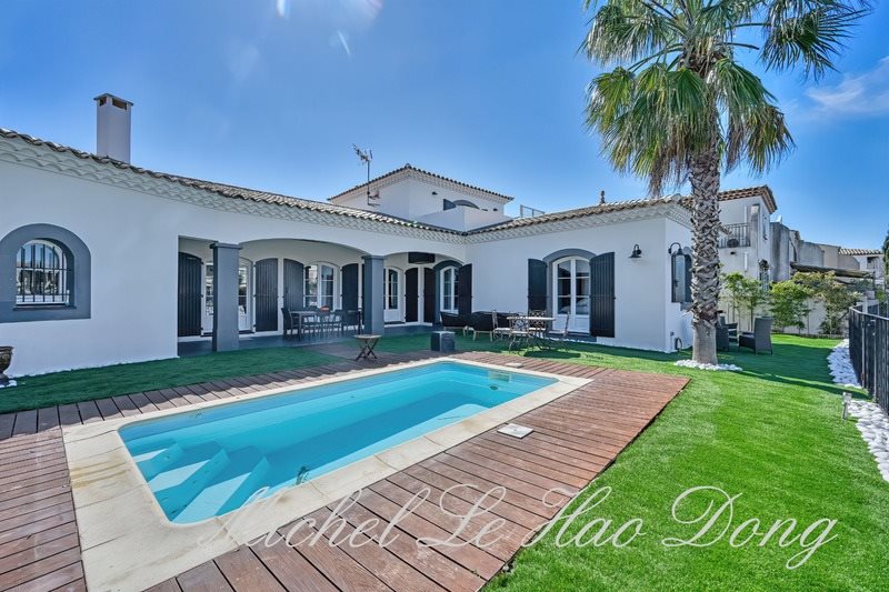 Maison à vendre, 155m², Aigues-Mortes