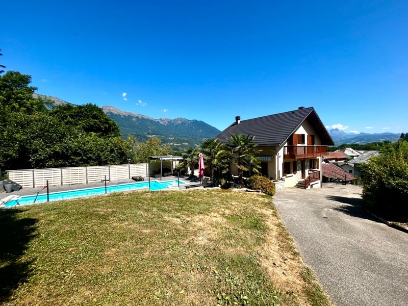 Maison à vendre, 146m², Sainte-Hélène-sur-Isère