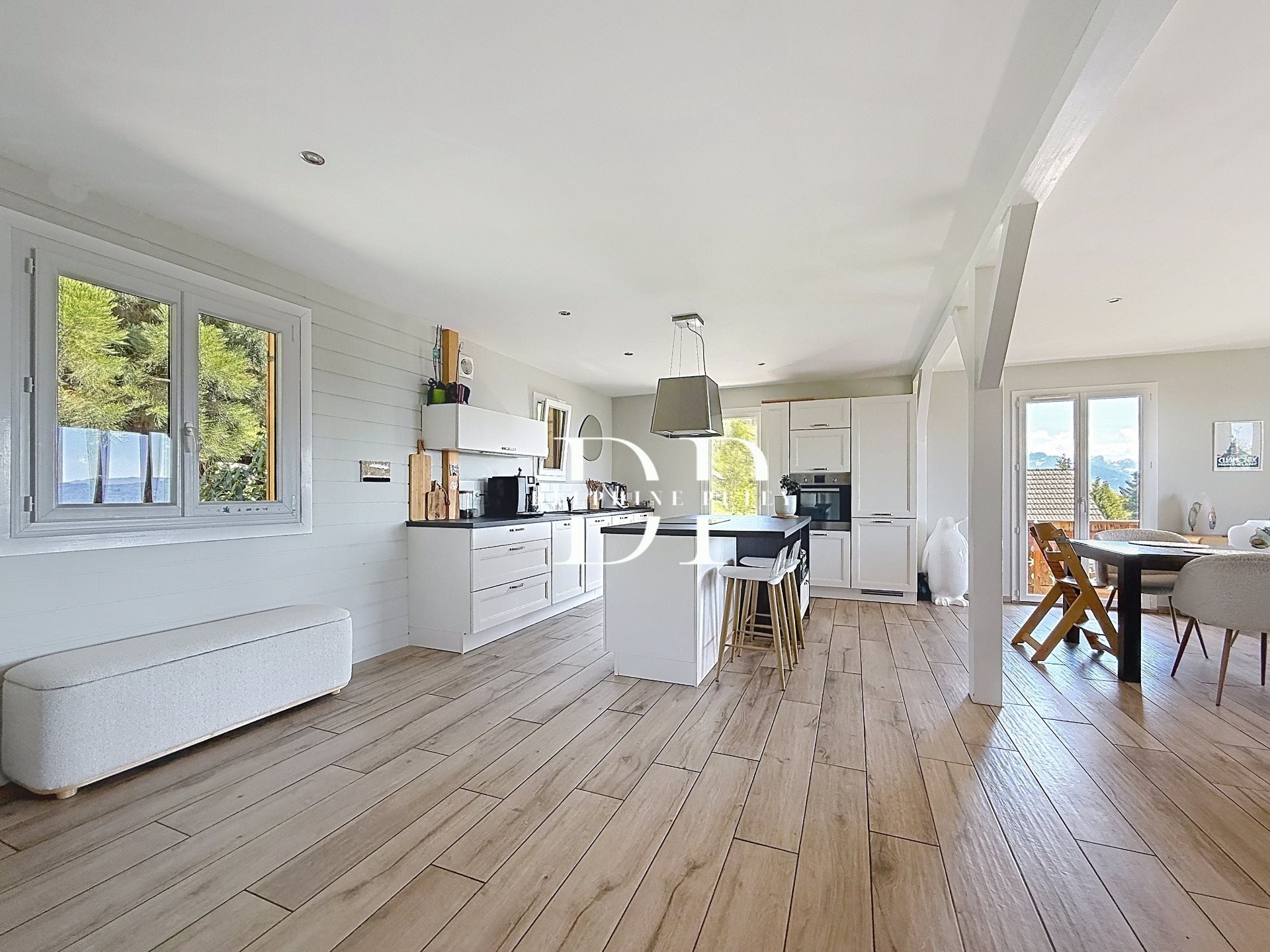 Maison à vendre, 122m², Lucinges