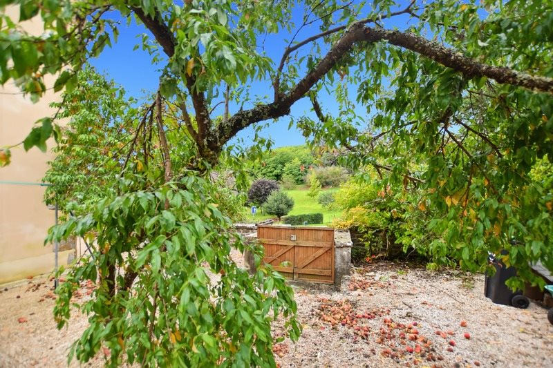 Maison à vendre, 229m², Saint-Sernin-du-Plain