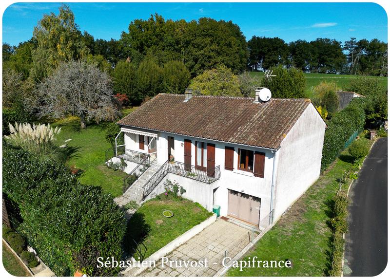 Maison à vendre, 88m², Nontron