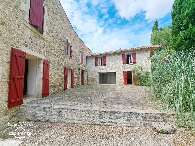 Maison à vendre, 426m², Celles-sur-Belle