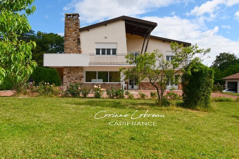 Maison à vendre, 180m², Charnay-lès-Mâcon
