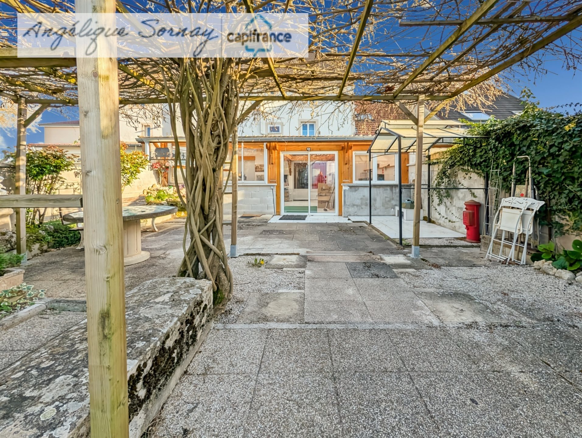 Maison à vendre, 184m², Bletterans