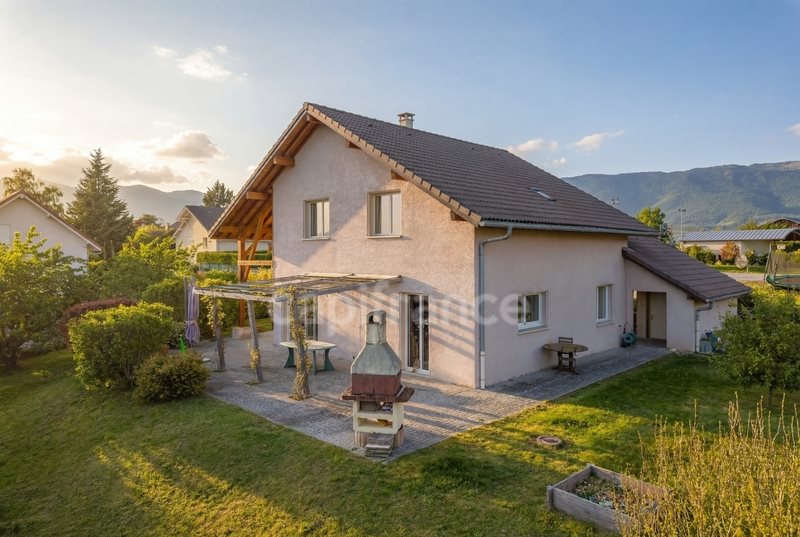 Maison à vendre, 142m², Challex