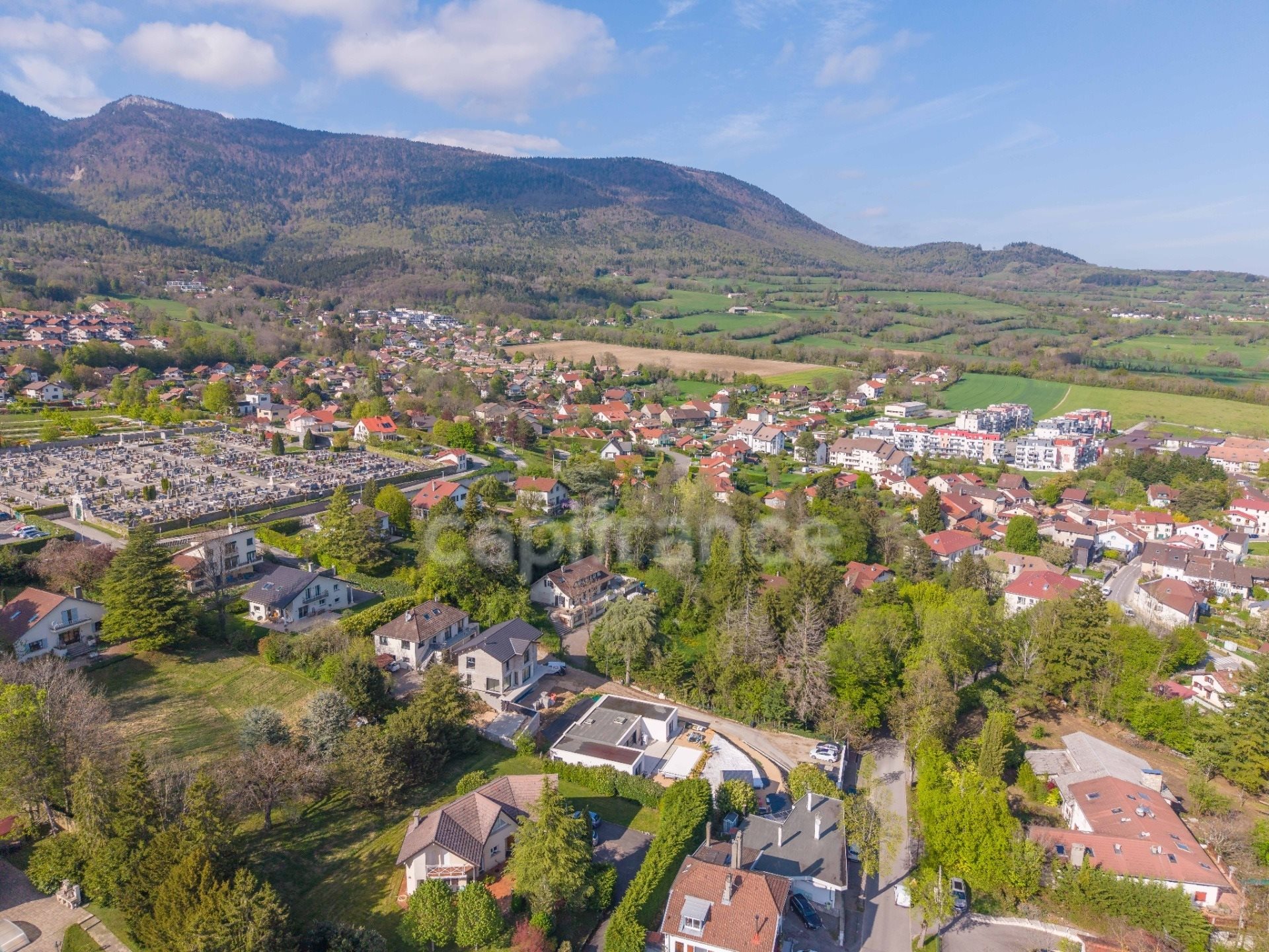 Maison à vendre, 154m², Gex
