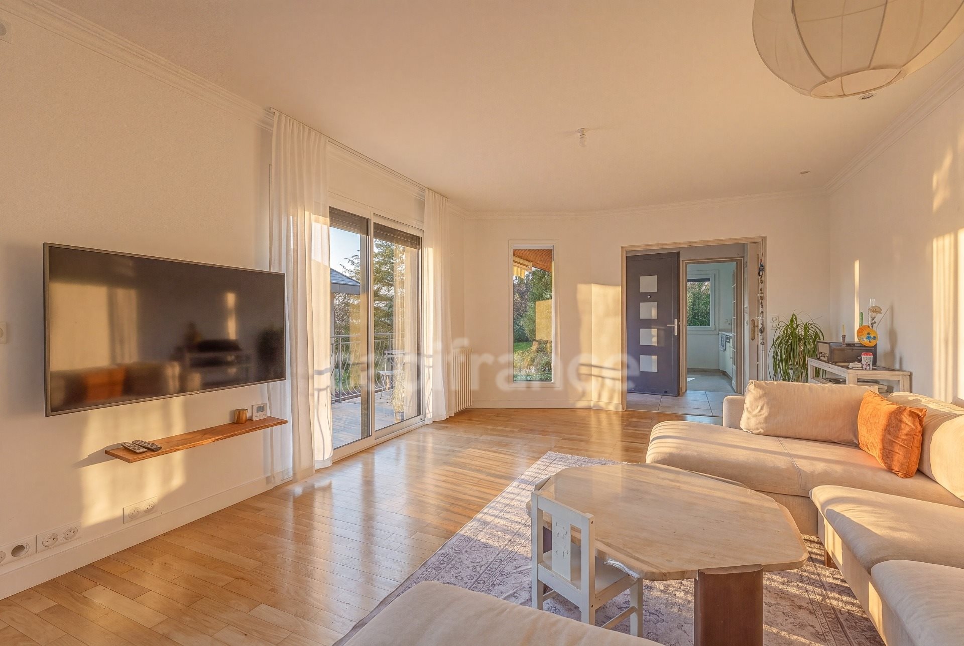 Maison à vendre, 154m², Gex