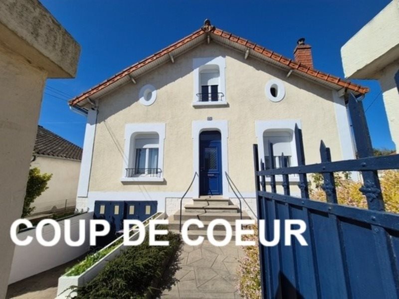 Maison à vendre, 121m², Gond-Pontouvre