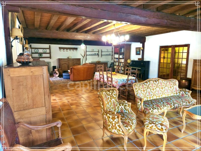 Maison à vendre, 306m², La Capelle
