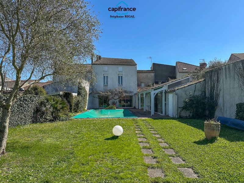 Maison à vendre, 165m², Villeneuve-sur-Lot