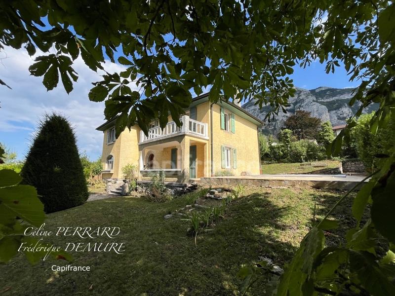 Maison à vendre, 172m², Collonges-sous-Salève