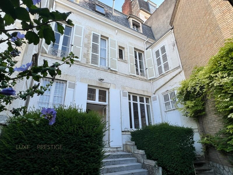 Maison à vendre, 365m², Orléans