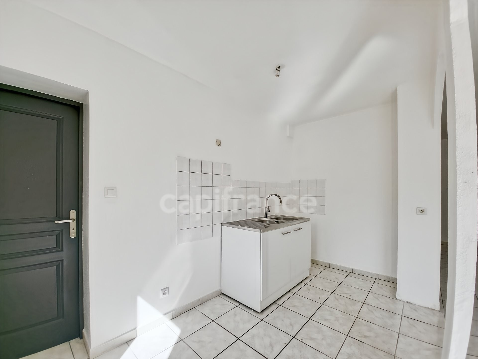 Maison à vendre, 74m², Puyvert