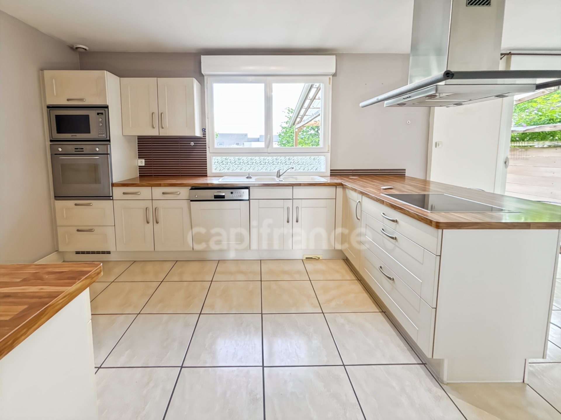 Maison à vendre, 115m², Neuville-sur-Sarthe