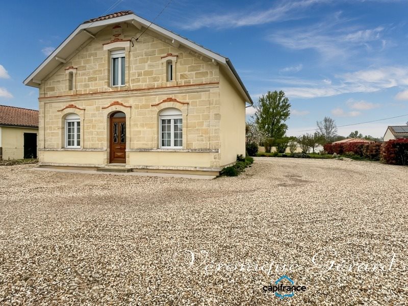 Maison à vendre, 121m², Saint-Médard-de-Guizières