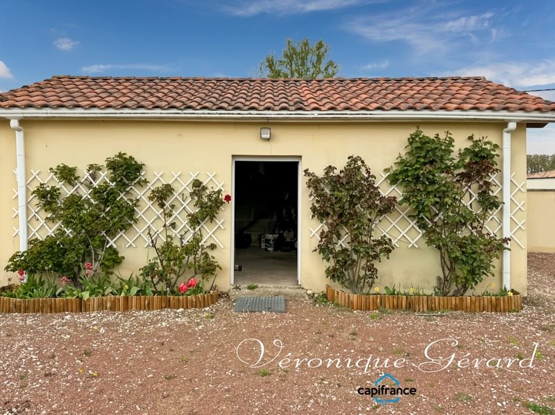 Maison à vendre, 121m², Saint-Médard-de-Guizières