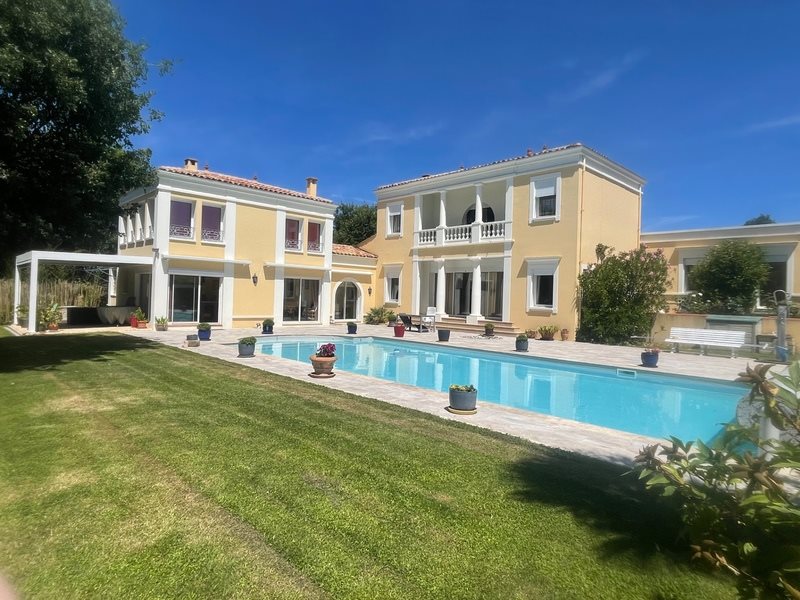 Maison à vendre, 388m², Seilh