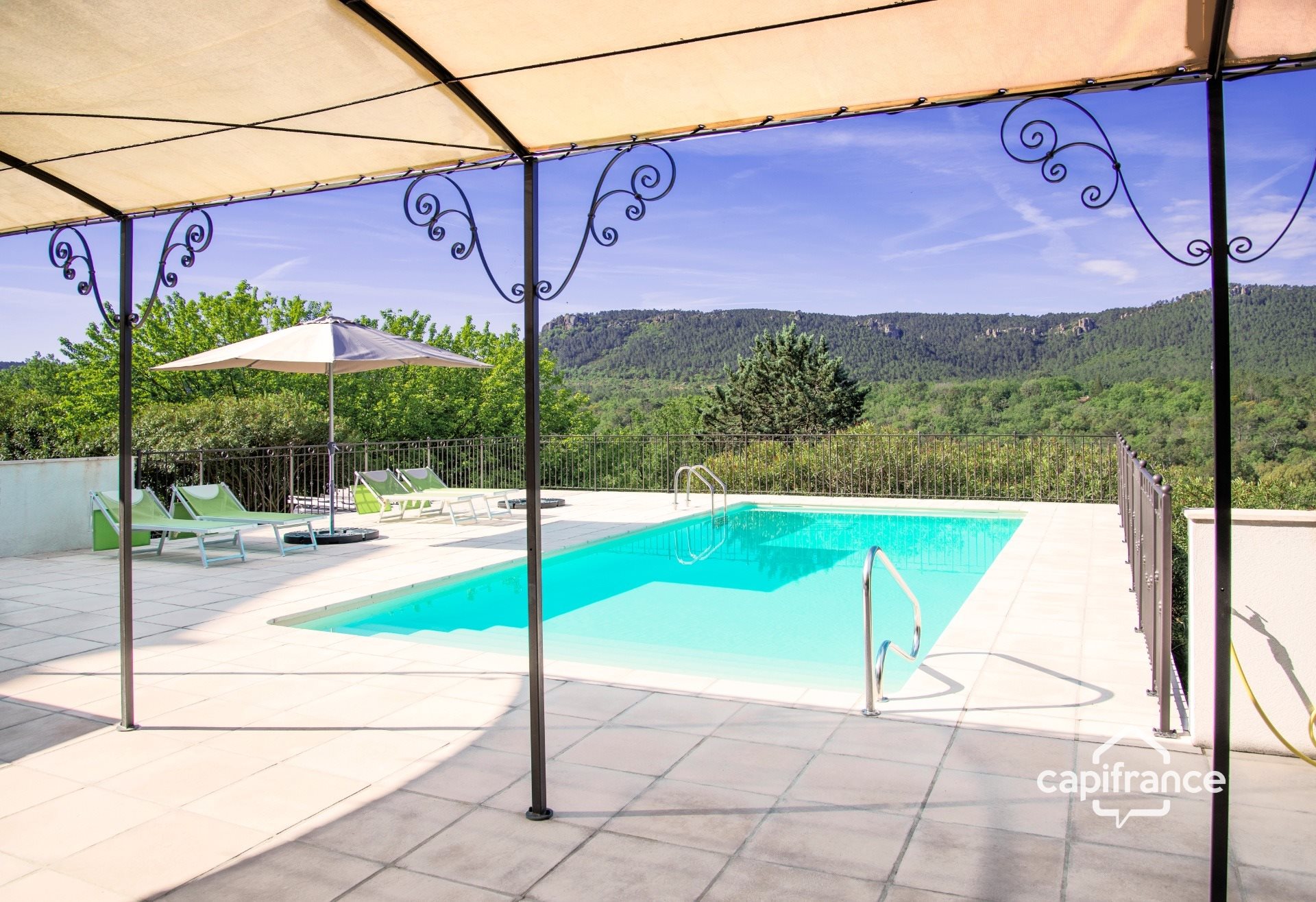Maison à vendre, 351m², Bagnols-en-Forêt