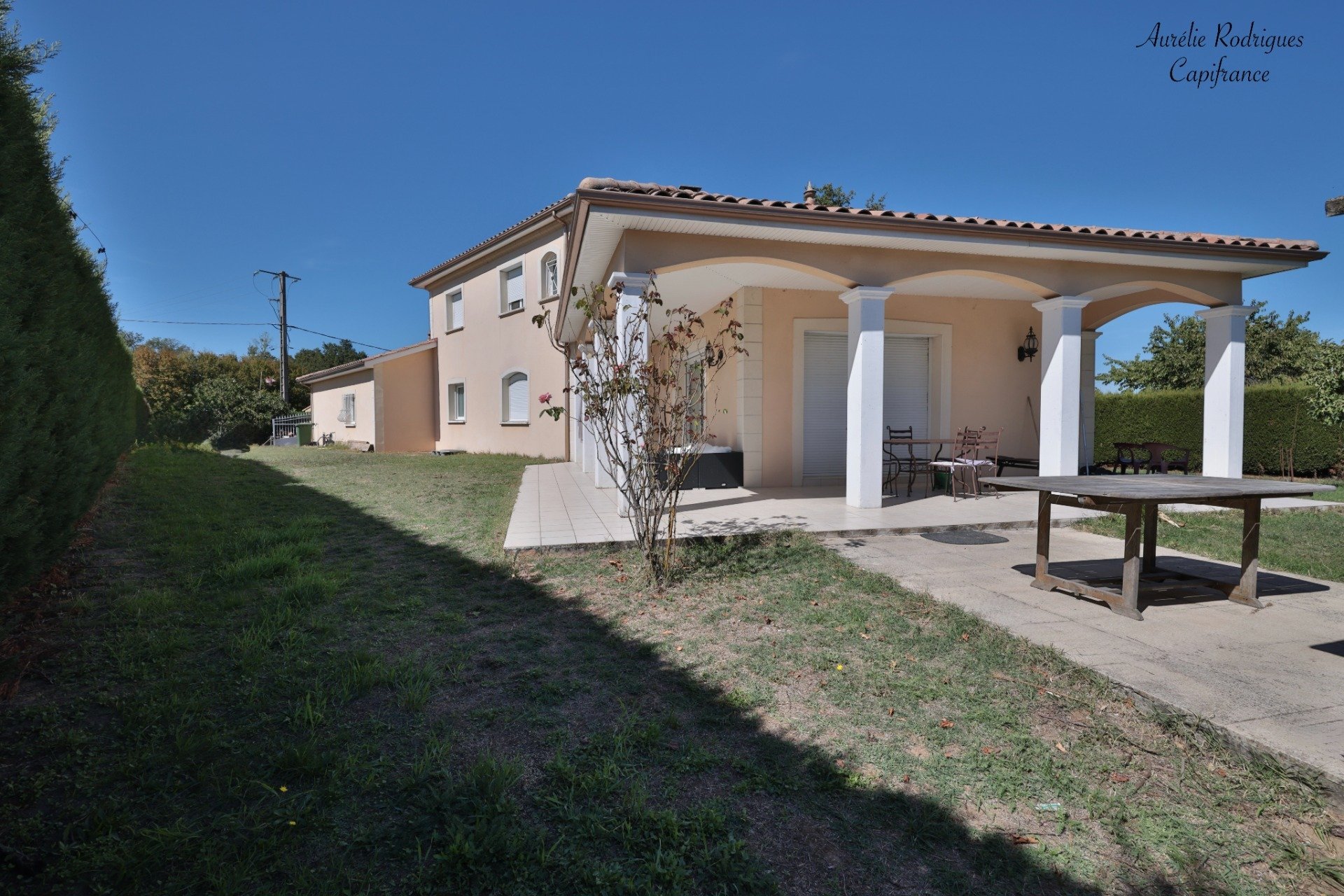 Maison à vendre, 221m², Ozan