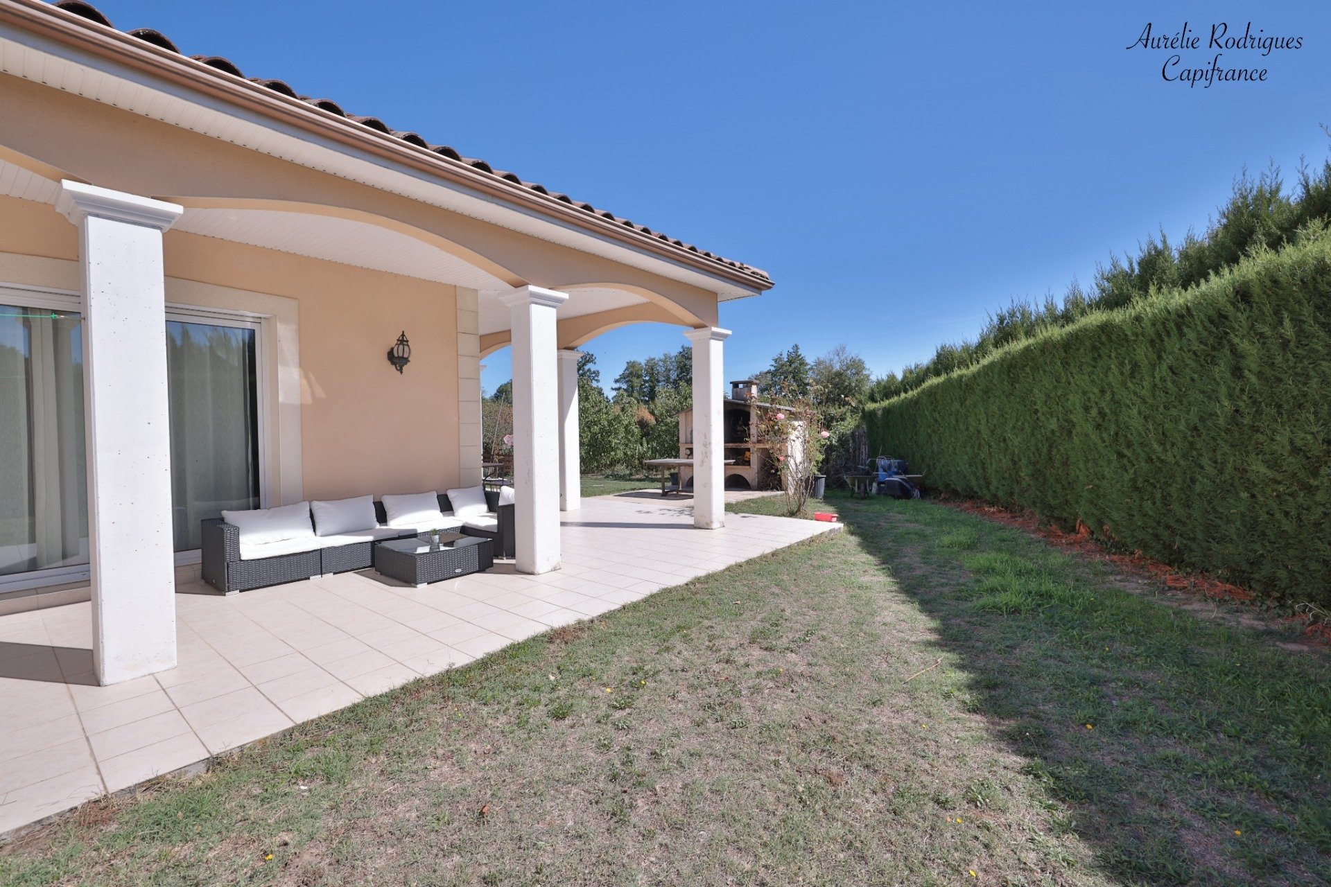 Maison à vendre, 221m², Ozan
