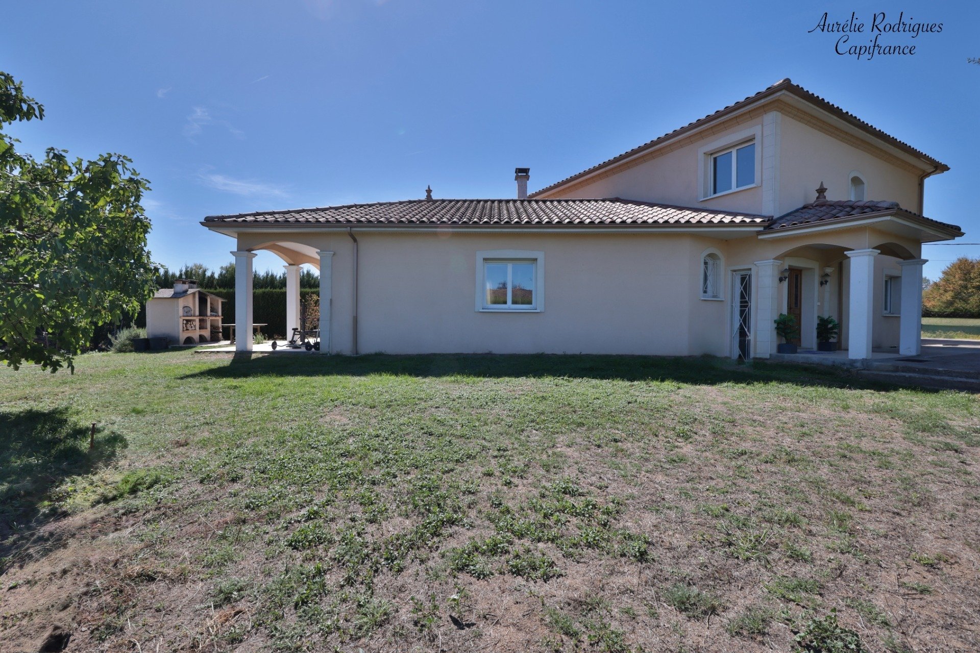 Maison à vendre, 221m², Ozan