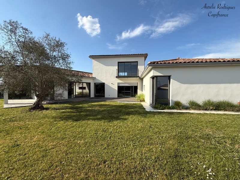 Maison à vendre, 168m², Manziat