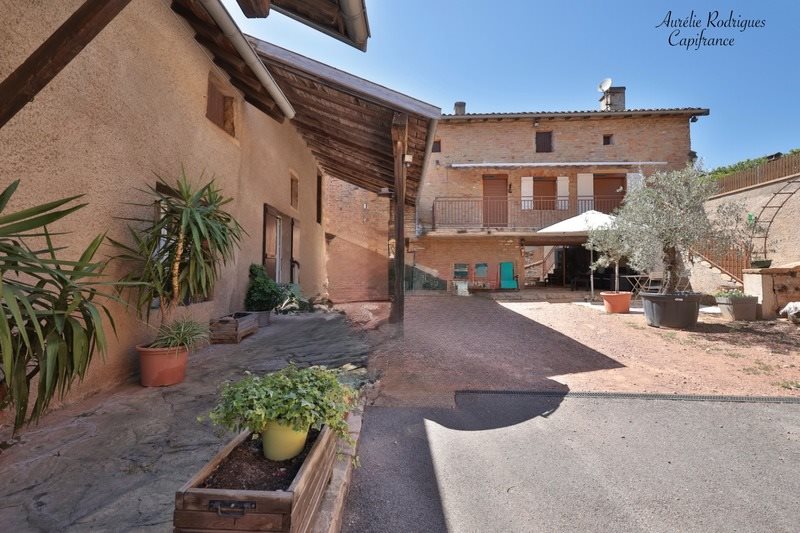 Maison à vendre, 216m², Vergisson