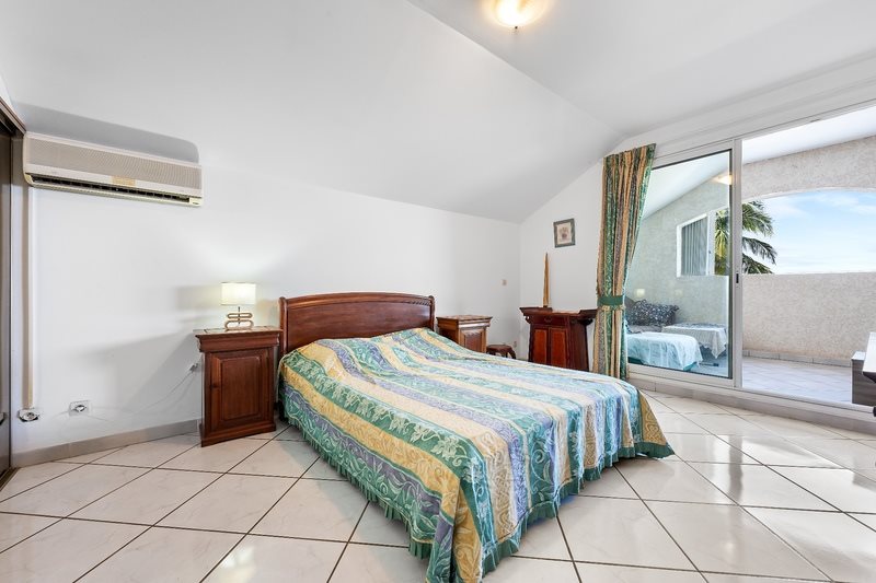 Maison à vendre, 230m², Saint-Gilles-les-Bains