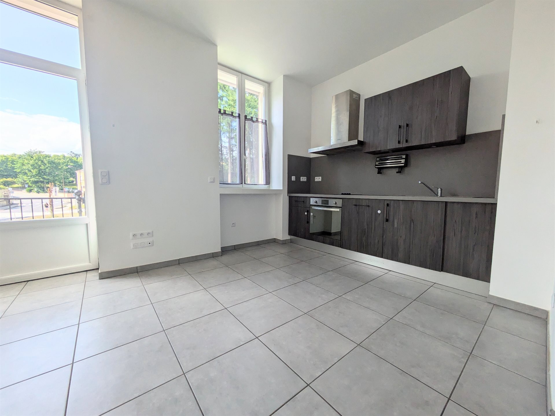 Appartement à louer, 57m², Panissières