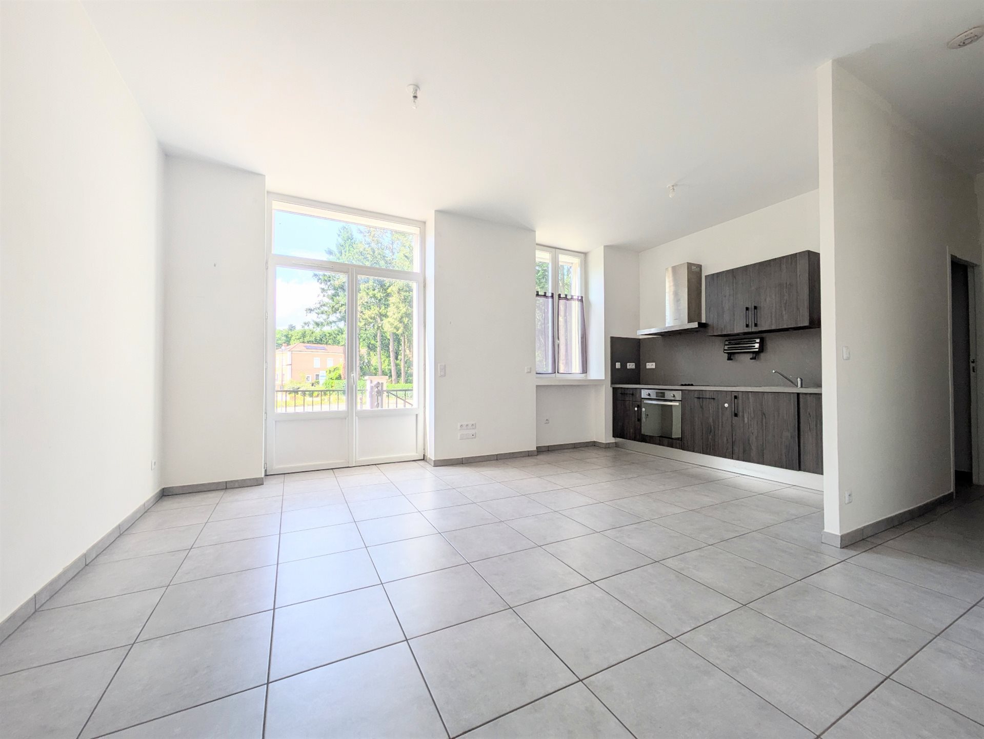 Appartement à louer, 57m², Panissières