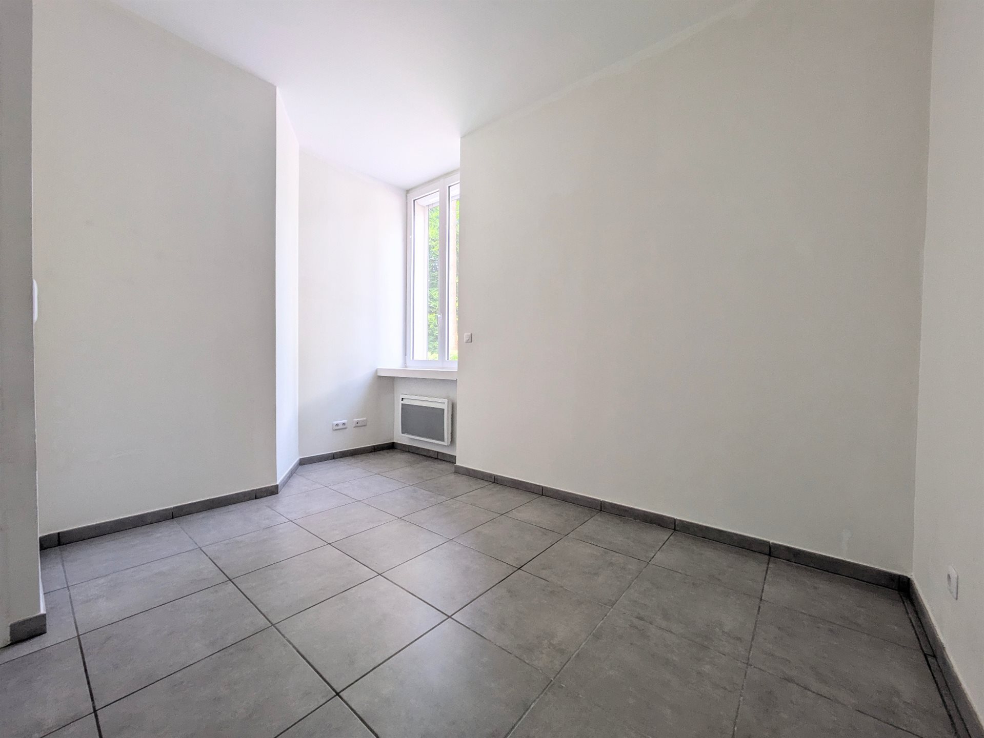 Appartement à louer, 57m², Panissières