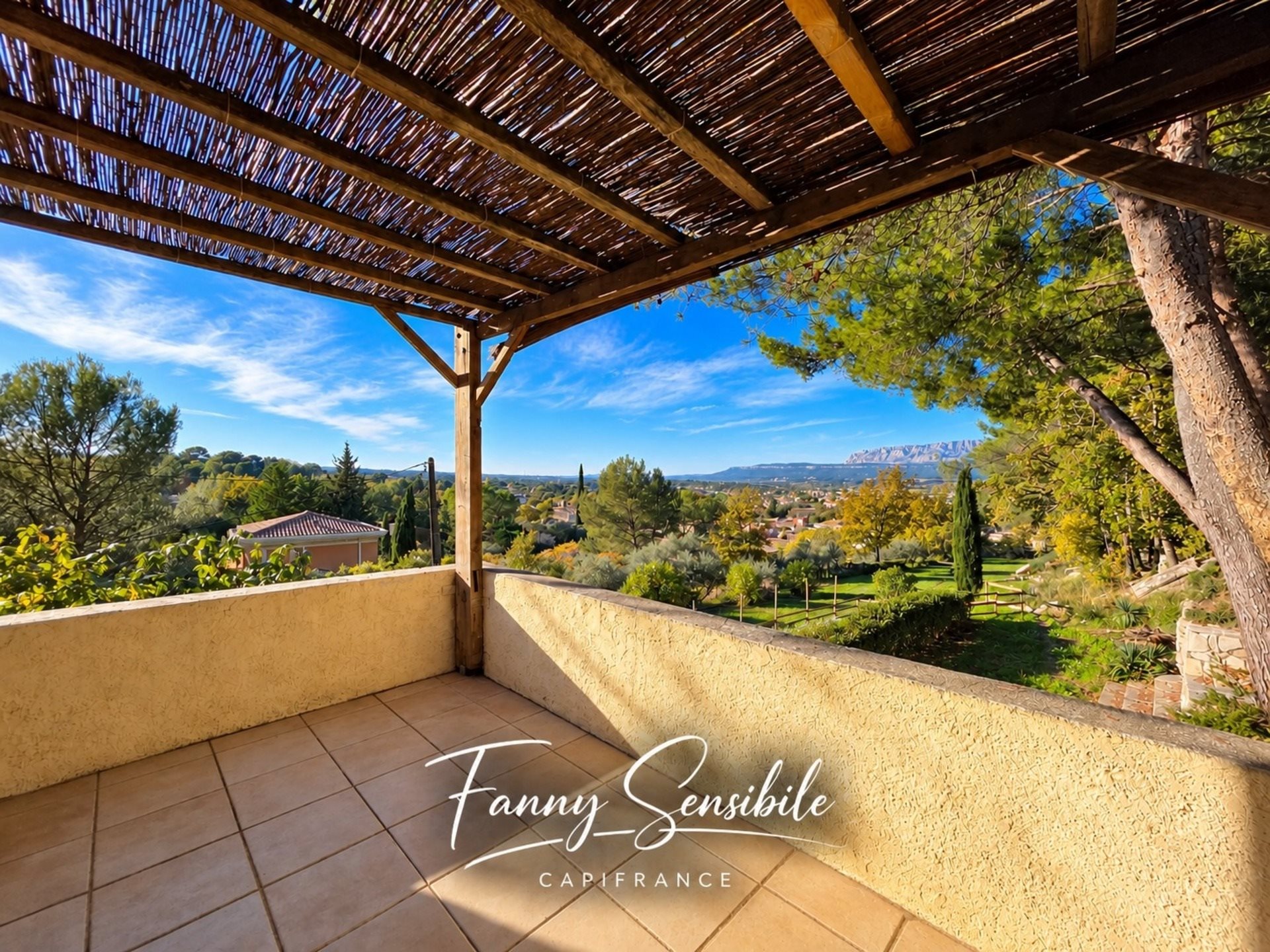 Maison à vendre, 93m², Trets