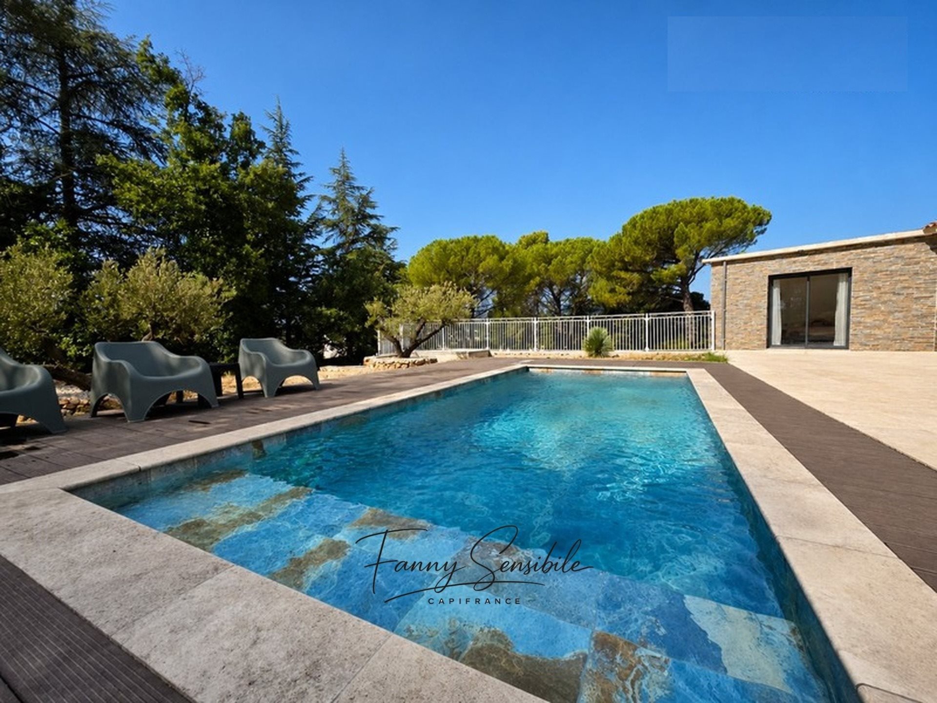 Maison à vendre, 140m², Saint-Maximin-la-Sainte-Baume