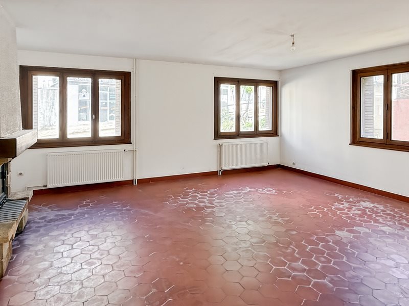 Maison à vendre, 161m², Gex