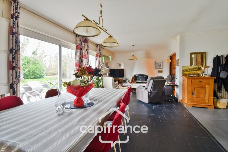 Maison à vendre, 161m², Lons-le-Saunier