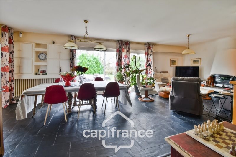 Maison à vendre, 161m², Lons-le-Saunier
