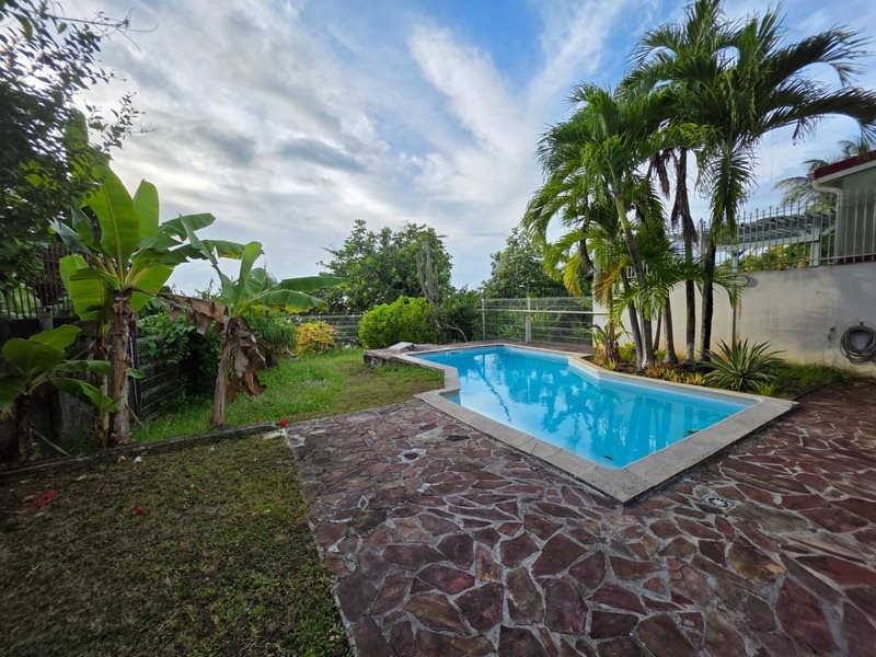 Maison à vendre, 320m², Les Abymes
