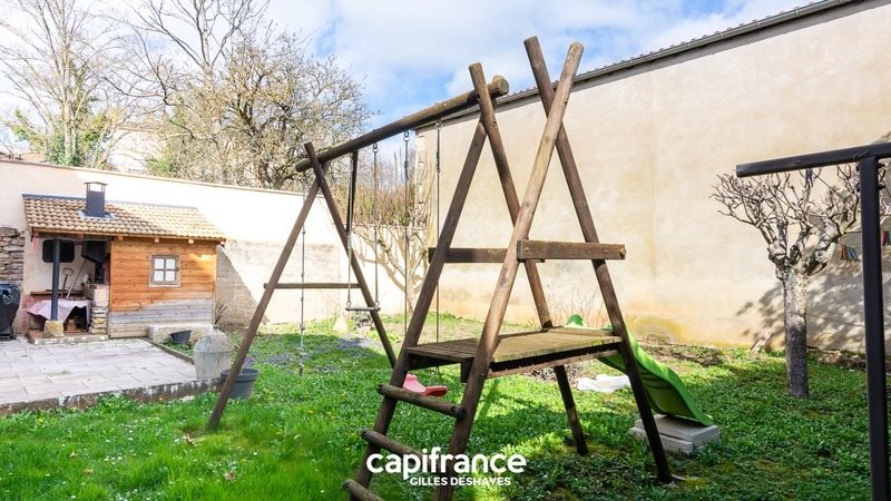 Maison à vendre, 222m², Davayé