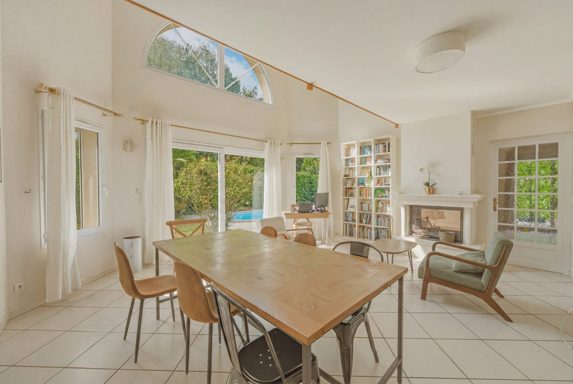 Maison à vendre, 256m², Ornex