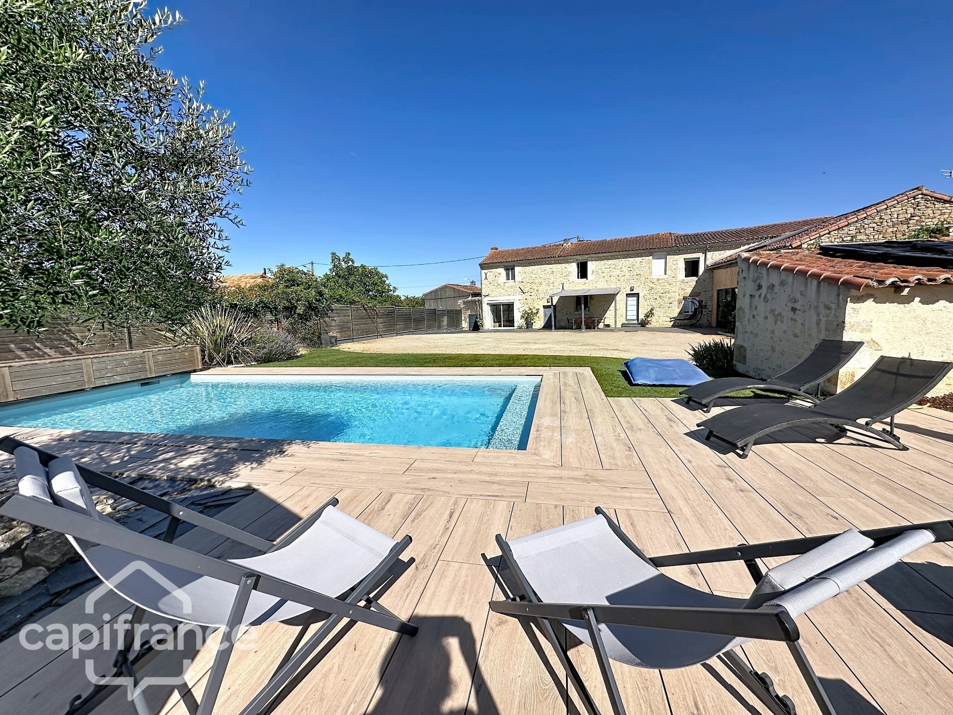 Maison à vendre, 210m², Sainte-Verge