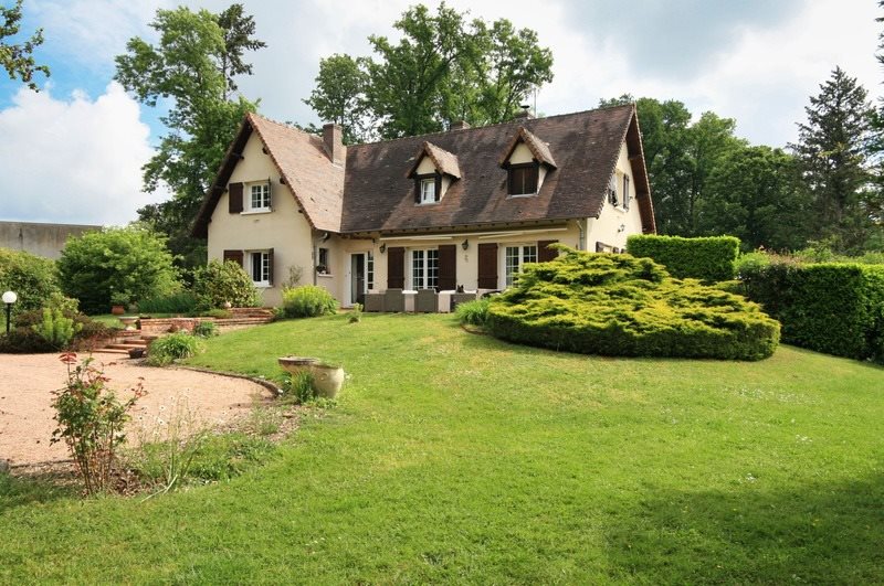 Maison à vendre, 204m², Dompierre-sur-Besbre